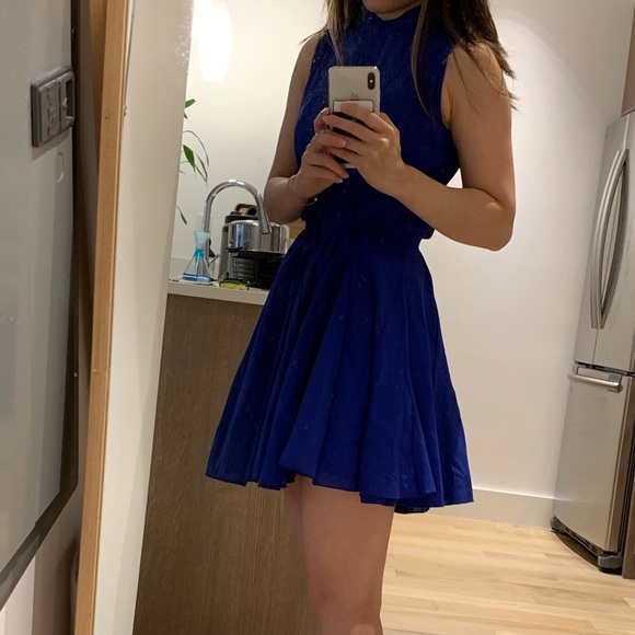 Dress - Picture 3 of 4